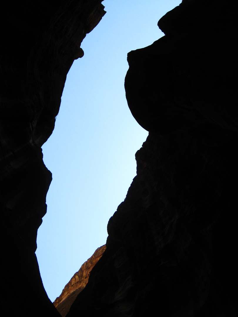 profile of stones, Petra