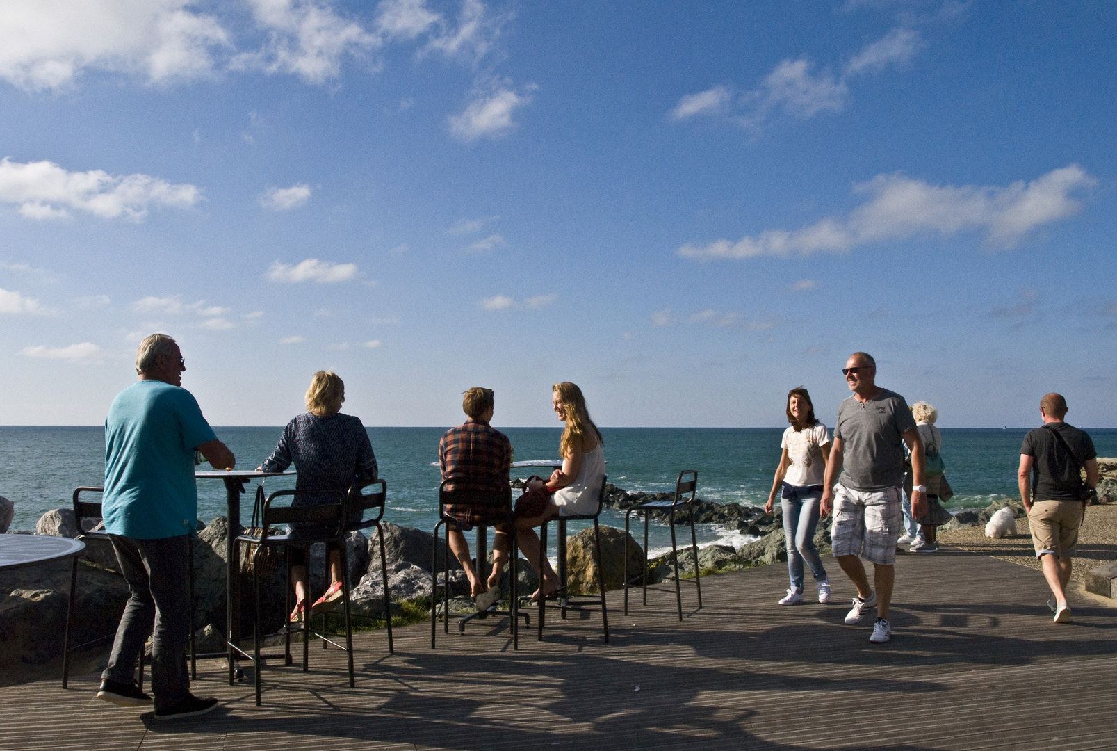 Profiter du soleil en bord de mer à Anglet - Die Sonne am Meeresrand in Anglet genießen.