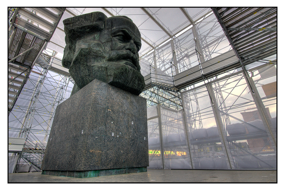 Projekt: Marx Monument II