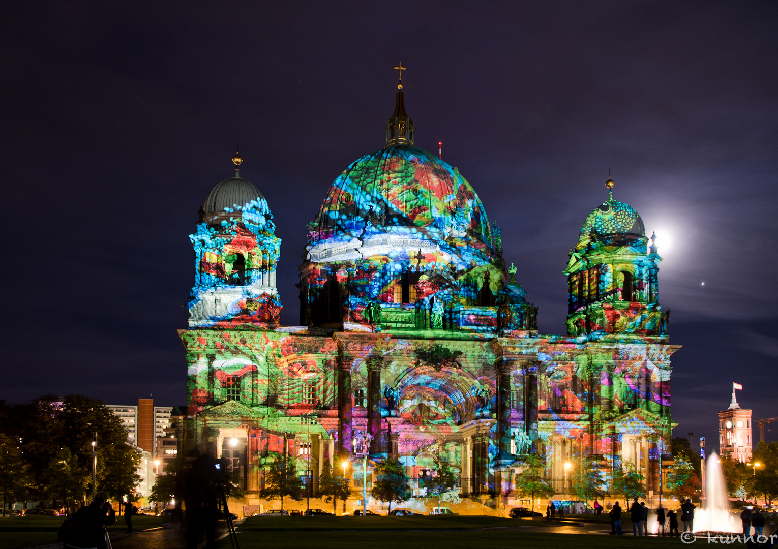 Projektion auf den Berliner Dom