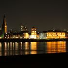 Promenade bei Nacht