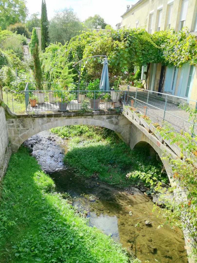 Promenade dans Jonzac.....