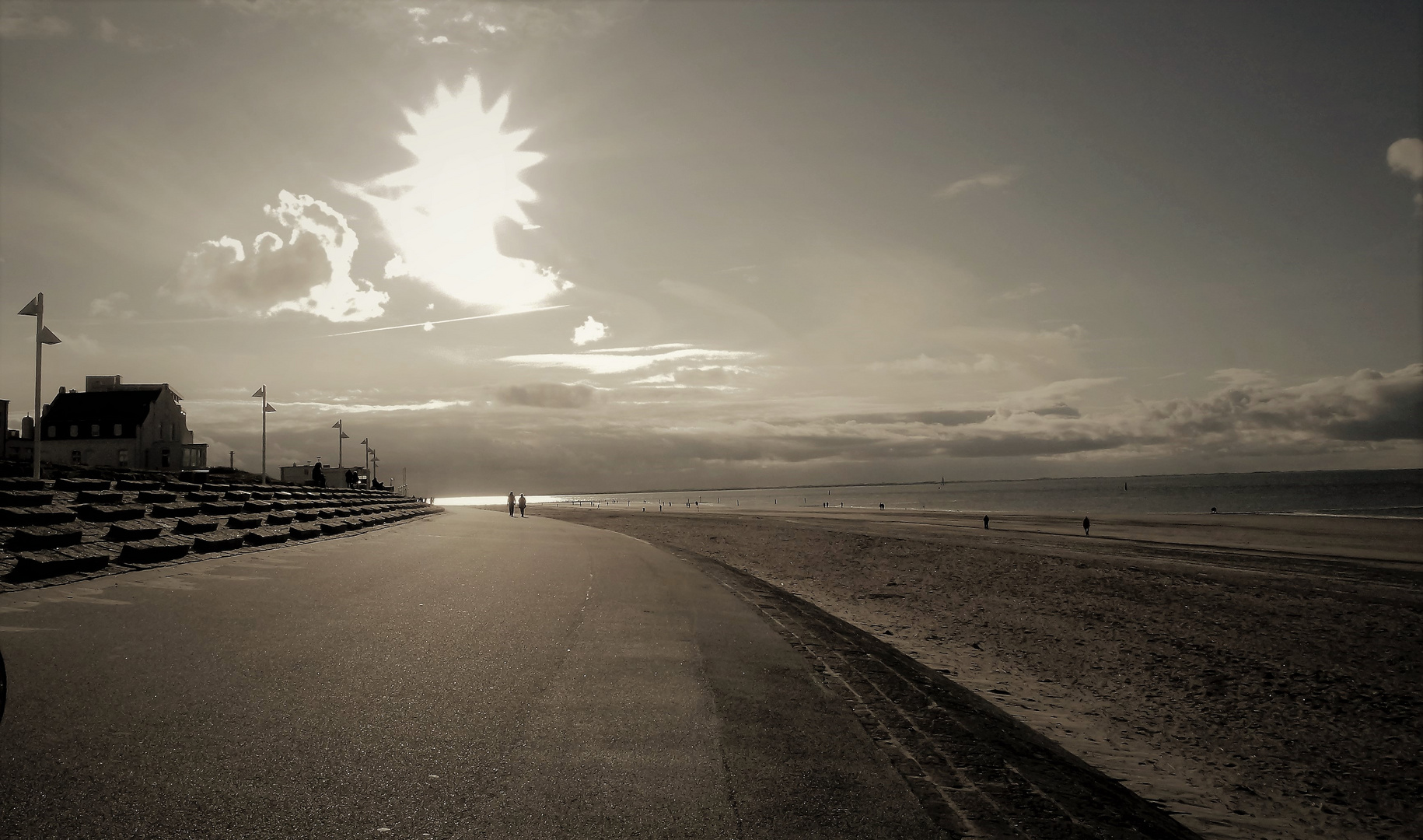 Promenade im Gegenlicht