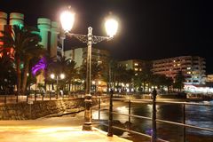 Promenade Sta. Eulalia Ibiza bei Nacht