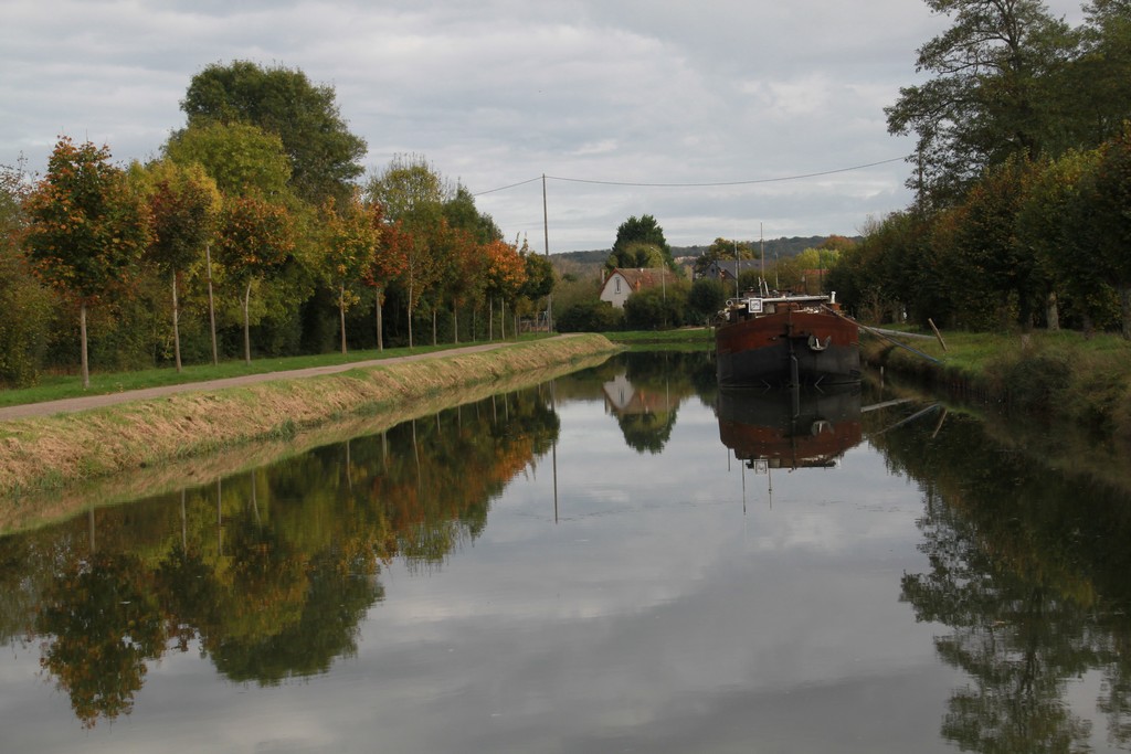 Promenade sur le canal de Bourgogne