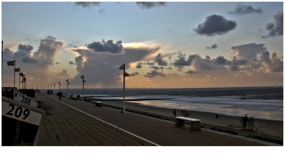 Promenade um 17:30 Uhr