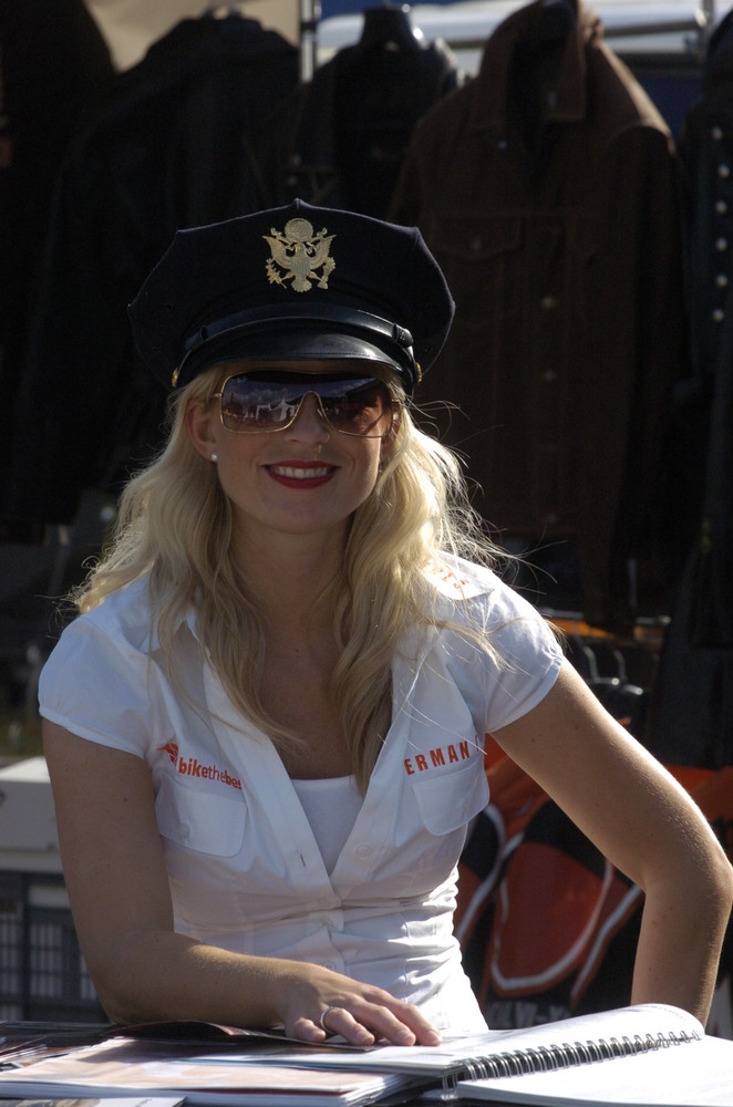 Promo Girl 2 Harley Day`s HH 2009