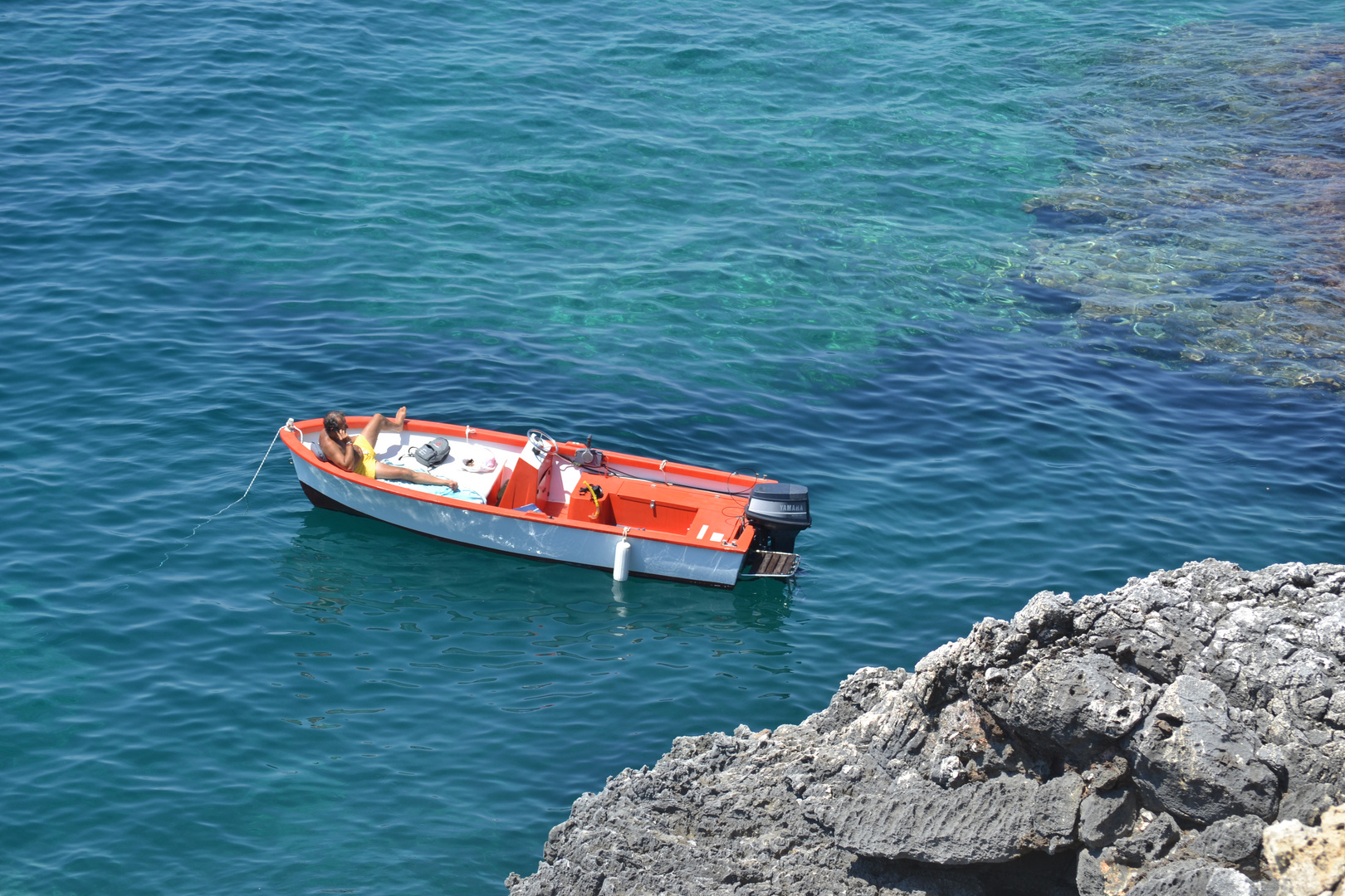 Pronto Schettino? ho una barca per te