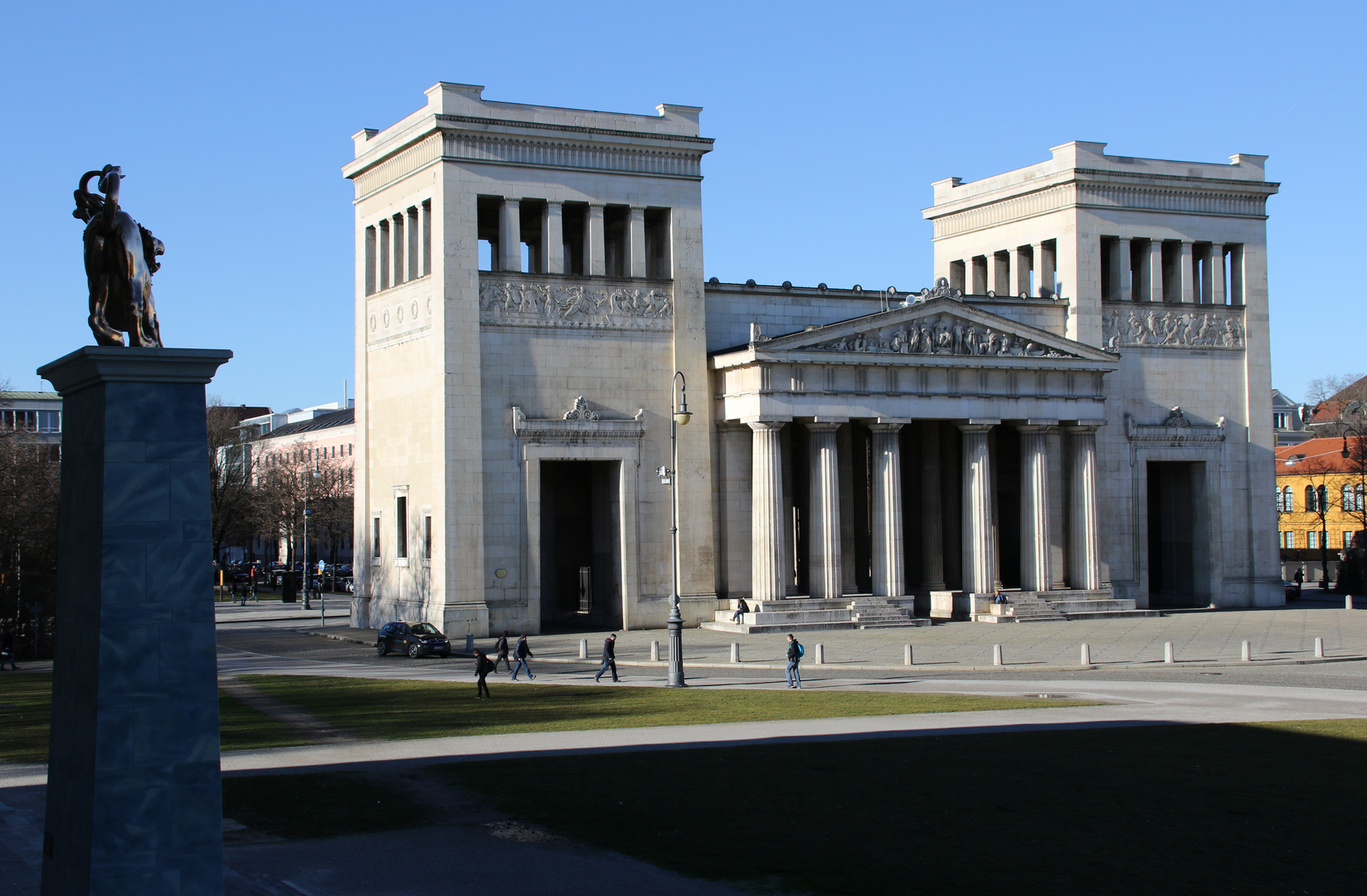 Propyläen am Königsplatz