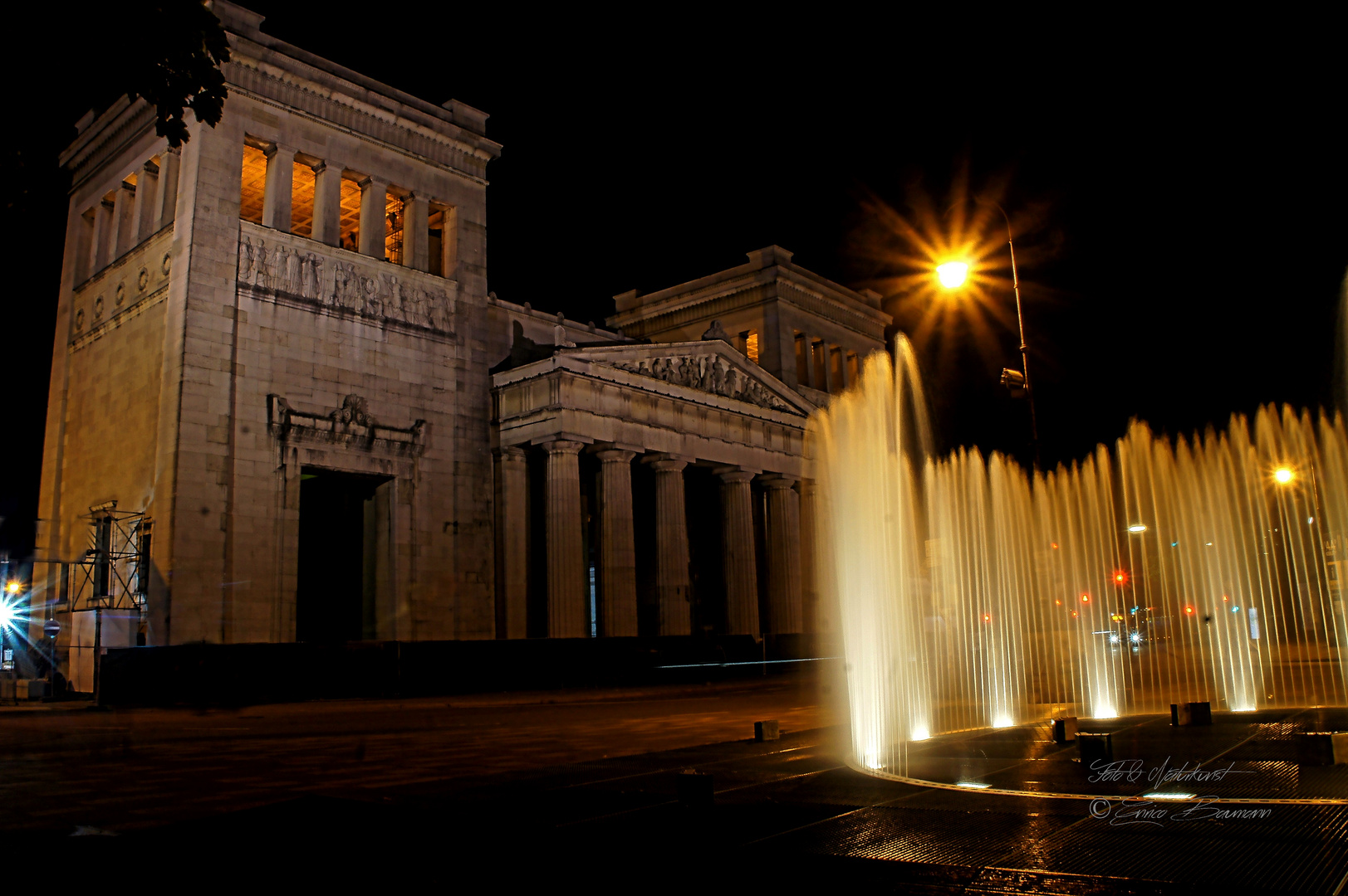 Propyläen am Königsplatz München