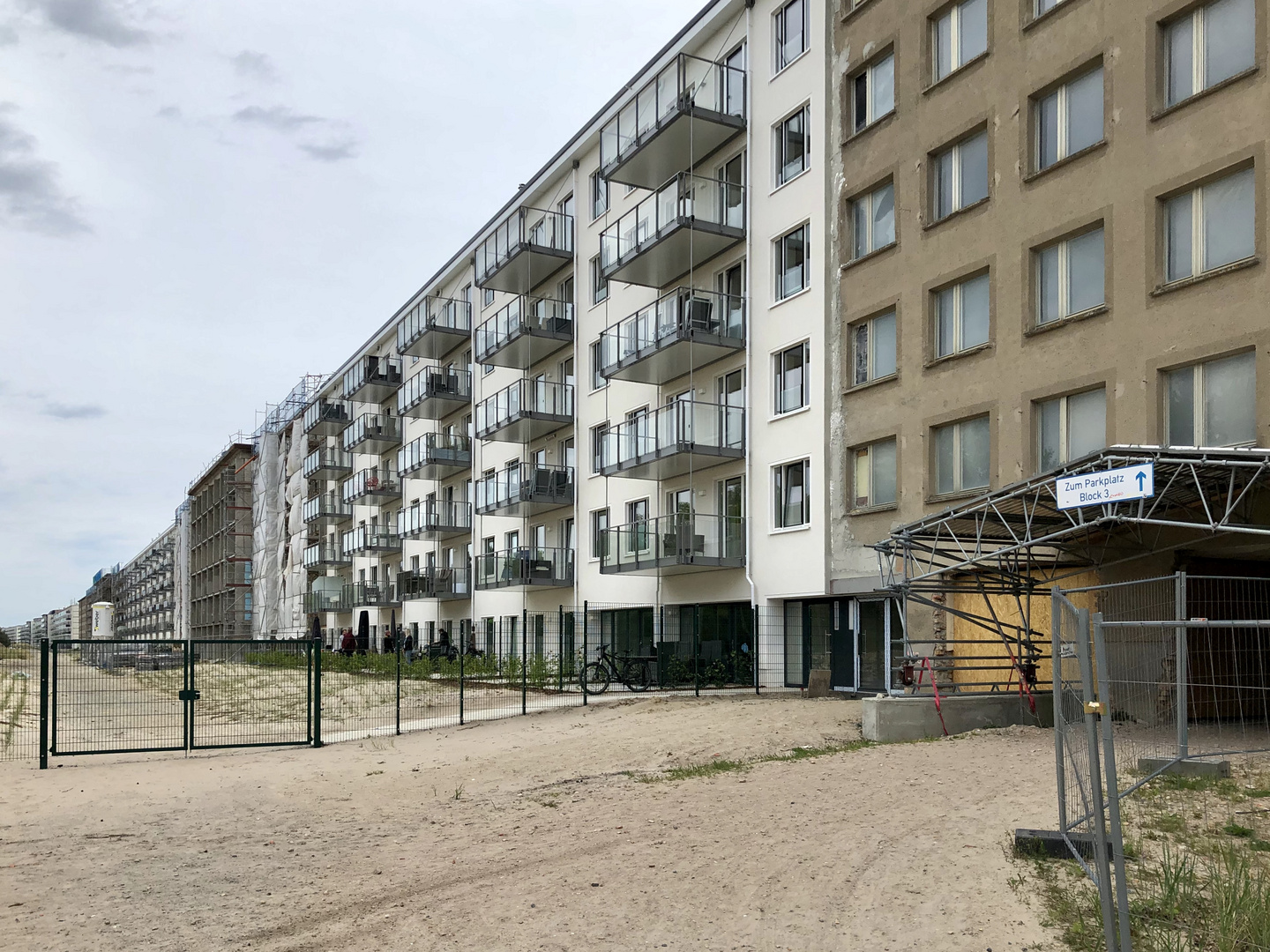 Prora Rügen - das ca. 4 km Haus ist noch nicht fertig