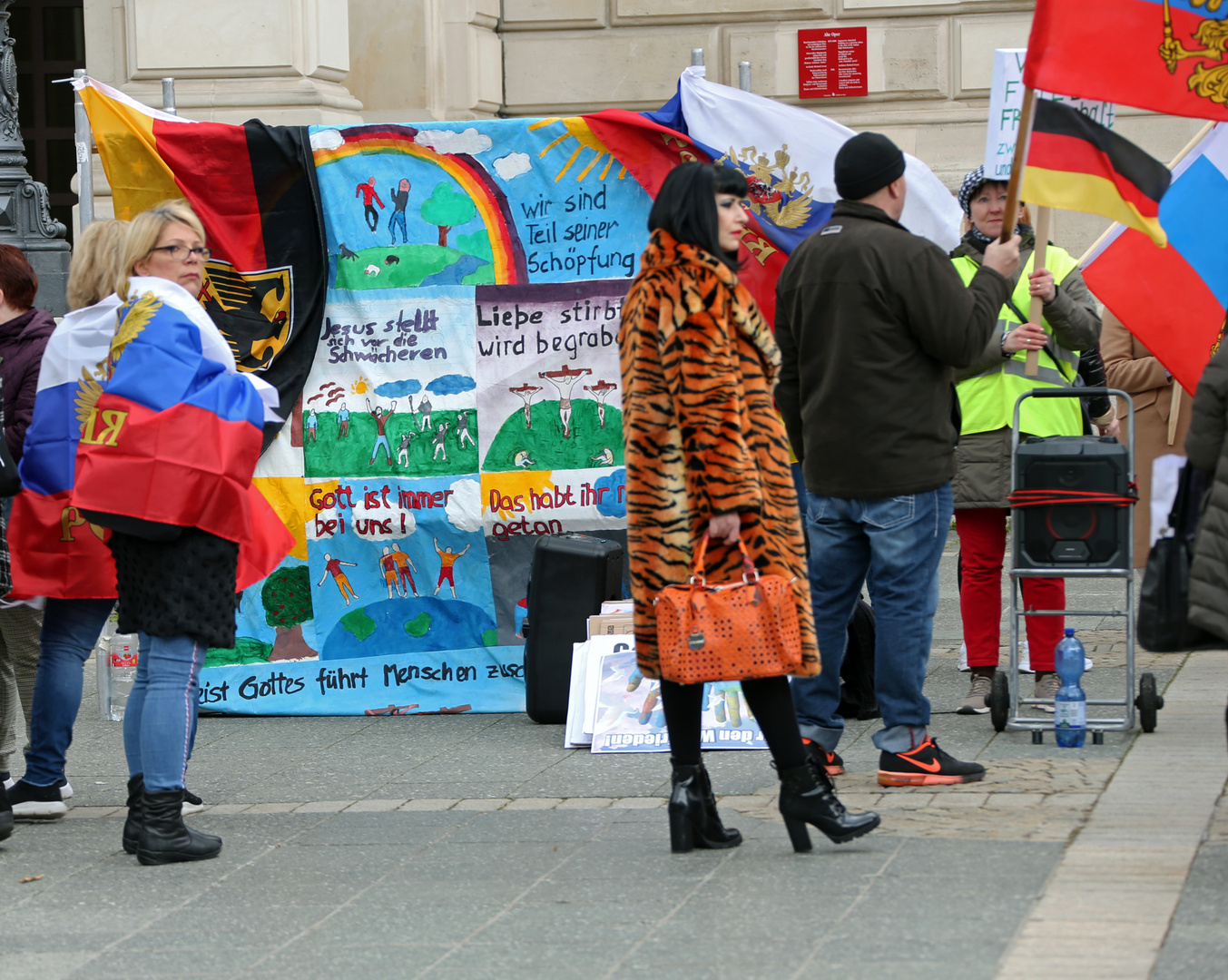 Prorussische - Prorussian Demonstration - Gegendemonstration