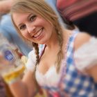 Prost.... warum is da ois so verschwommen auf da wiesn???