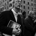 Protagonists and spectators of the Good Friday procession _ XI