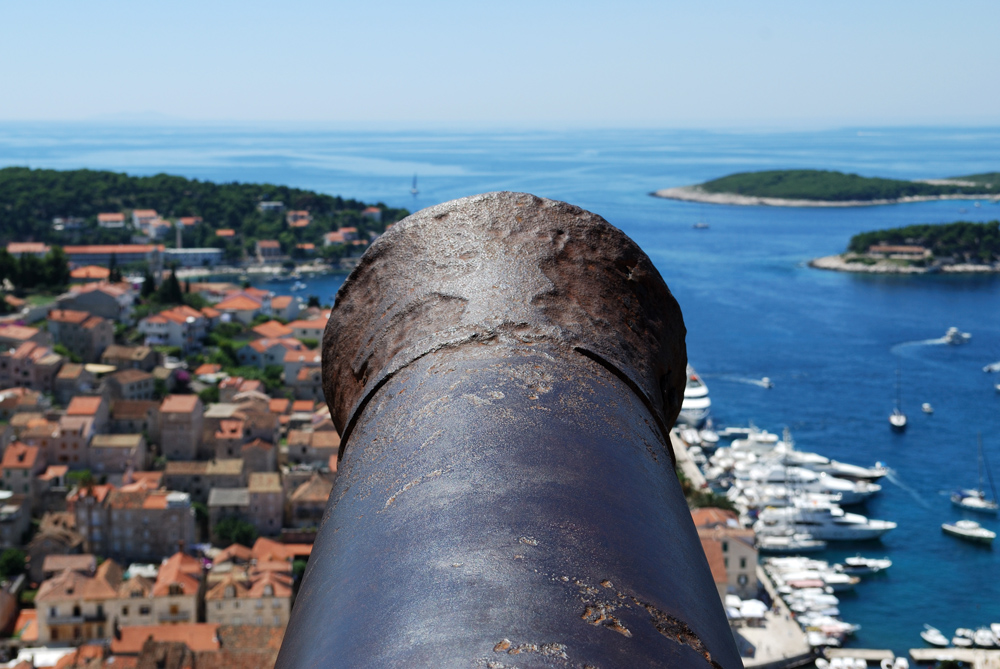 Protecting a Harbour