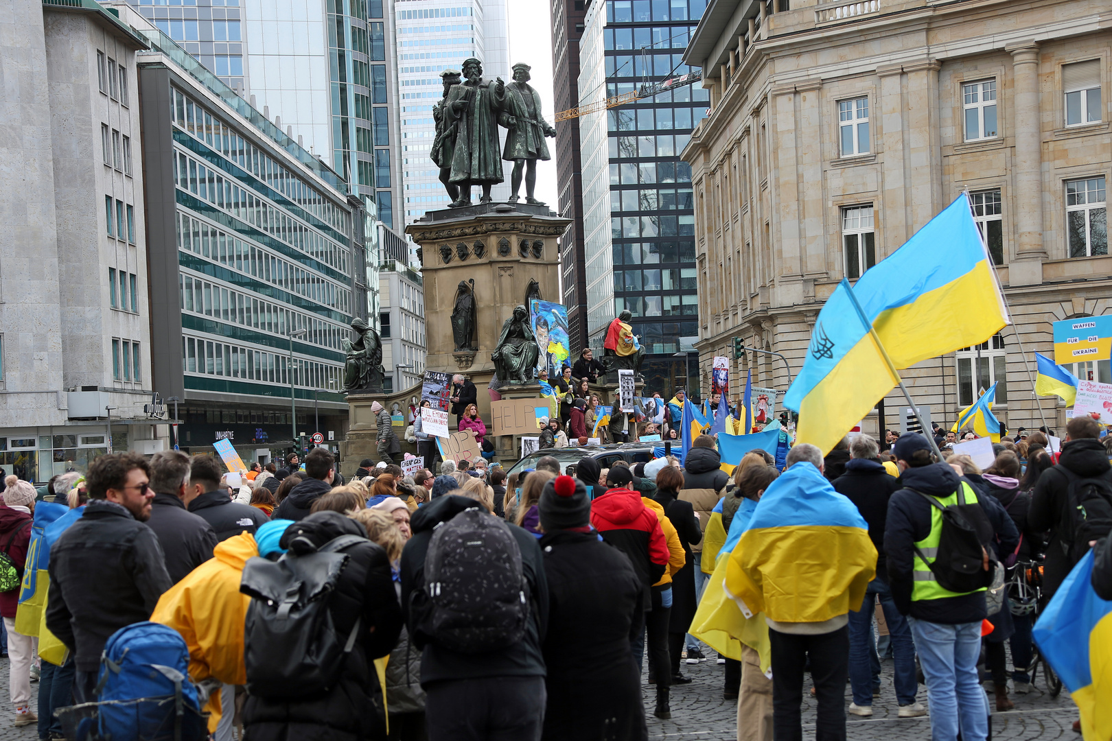 Protest gegen Krieg in Ukraine - Protest against war in Ukraine