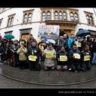 PROTEST "Wir setzen uns nieder!" Gegen das "BettlerInnenverbot"