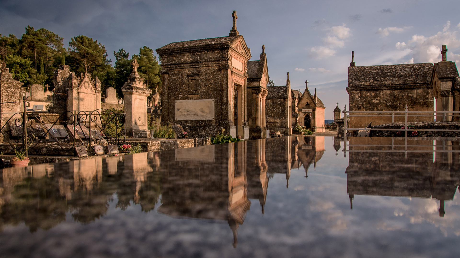 Provenceschalisches Spiegelbild 