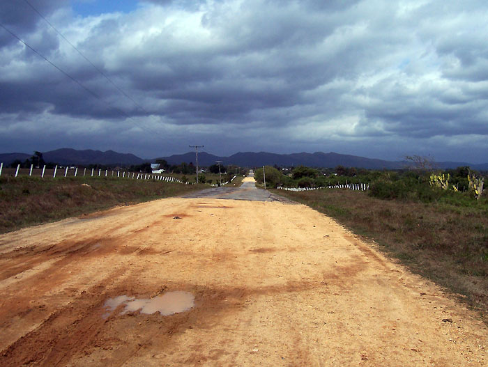 Provinzstraße in der Region Pinar del Río