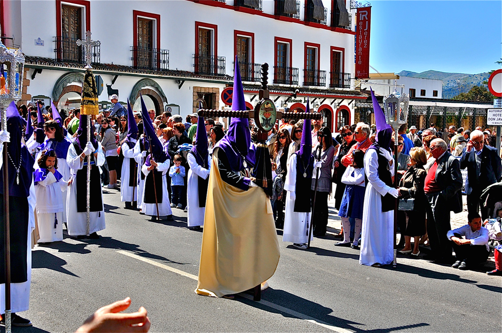 Prozession, Ronda 08