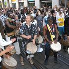 Prozessionszug zum Marktplatz zur Eröffnung  Theater der Welt Halle 2008