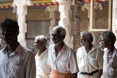 Prêtres (?) hindou dans le temple de Meenakshi, Madurai