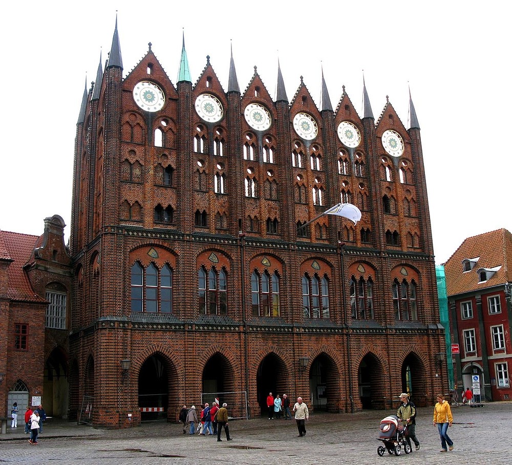 Prunkstück Schaufassade Rathaus