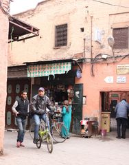 P_street Rad Maroc can-842-col++_nbvjan25