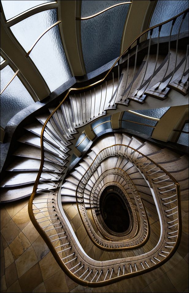 psychodelic staircase