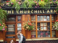 Pub "The Churchill Arms"