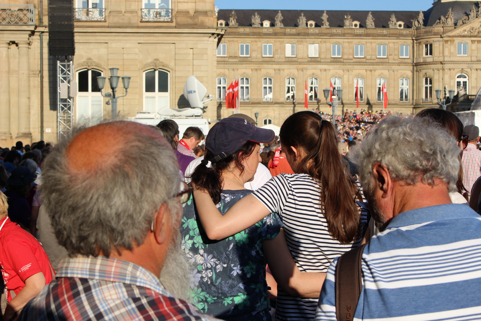 public embracing