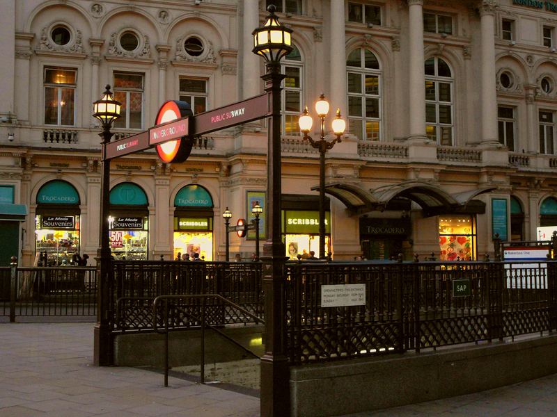 Public subway, London, 2007