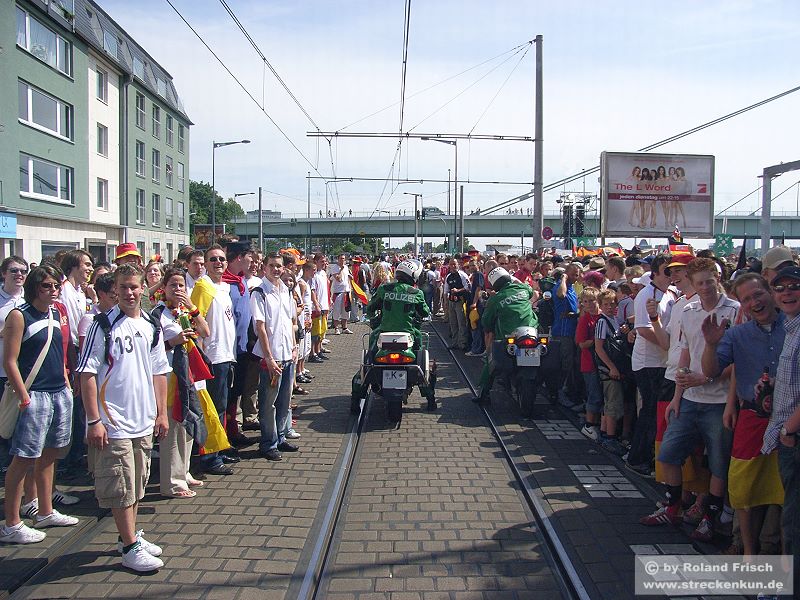 Public Viewing ... auf den Schienen