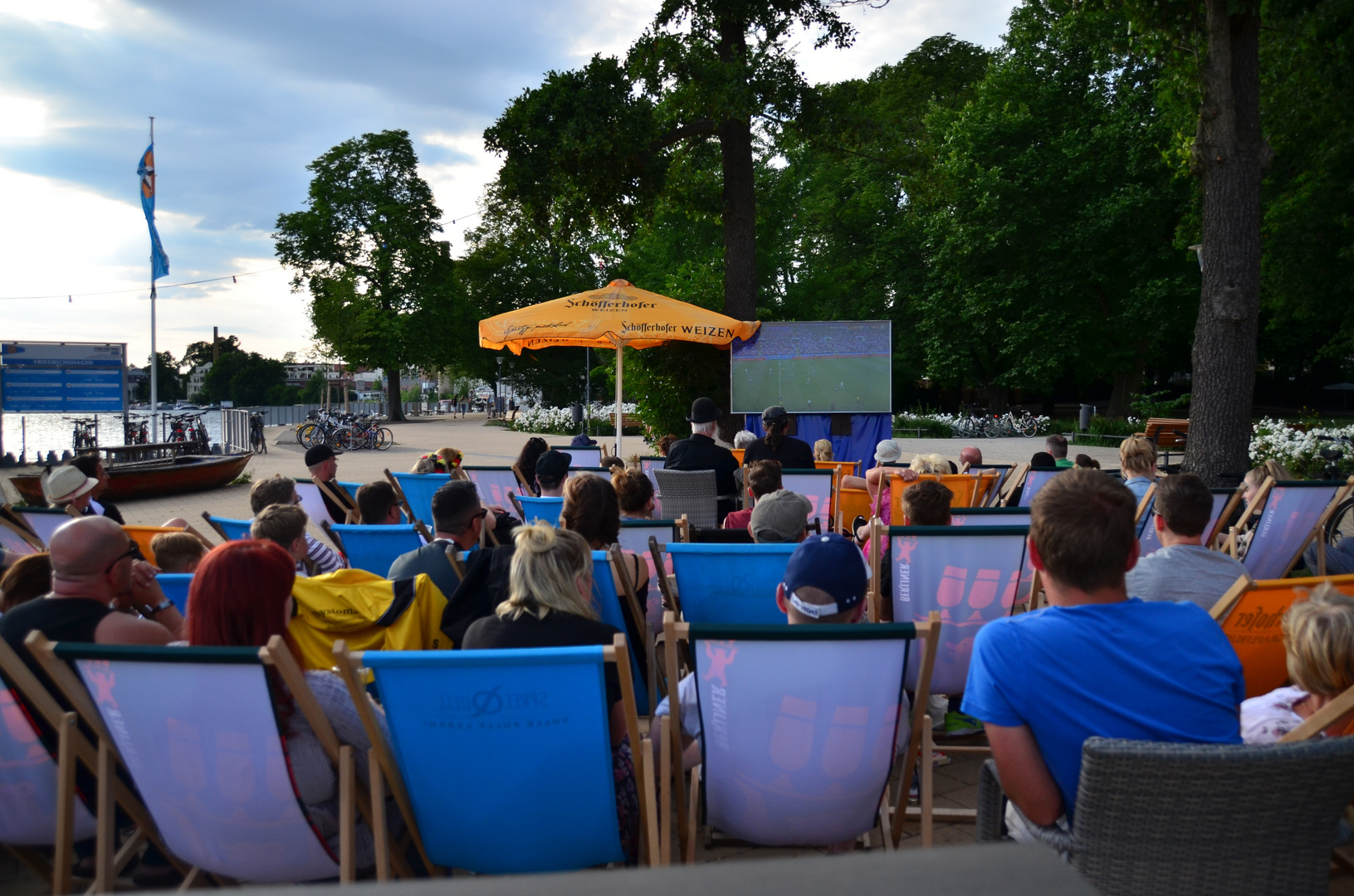 Public Viewing, gemeinsam