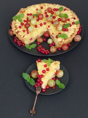 Puddingstreusel mit Beeren