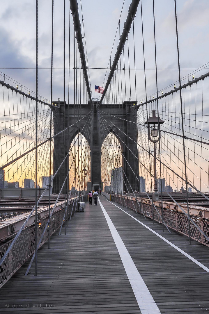 Puente al atardecer