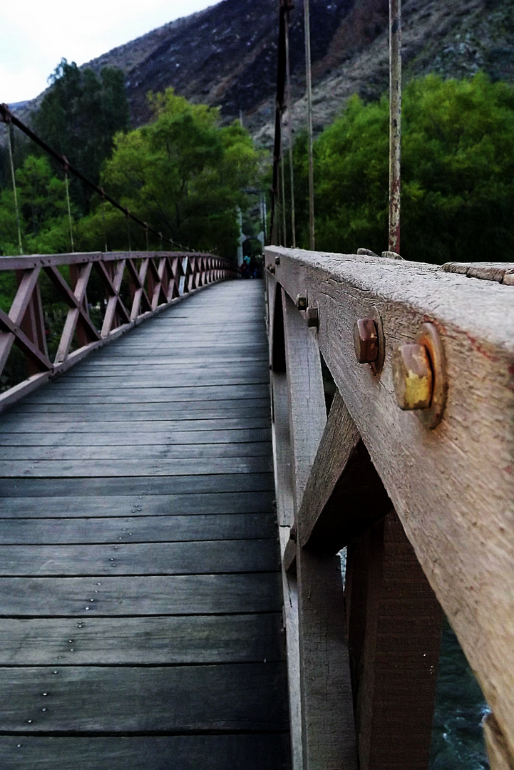 PUENTE COLGANTE A LAS RUINAS DE KOTOSH - HUANUCO