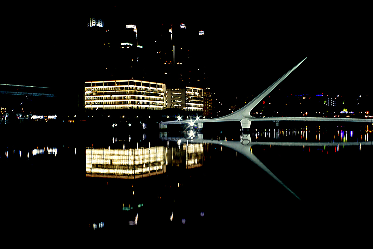 PUENTE DE LA MUJER