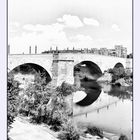 puente de piedra  (  Zaragoza  )