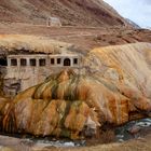 Puente del Inca  - von Mineralien umwachsen