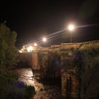 Puente en la noche