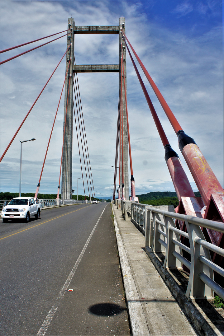 Puente La Amistad de Taiwán