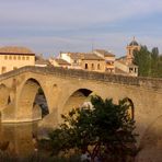 Puente La Reina,Gares