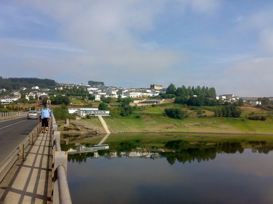 Puente sobre el Rio Miño