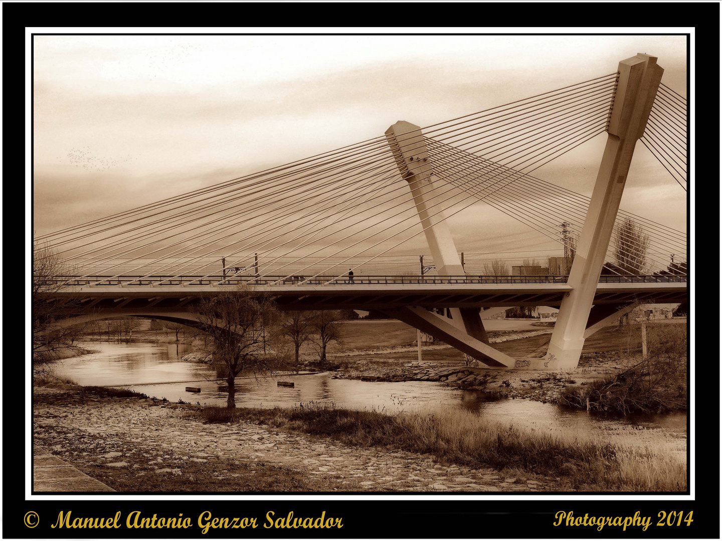 Puente Sobre el Rio Tous