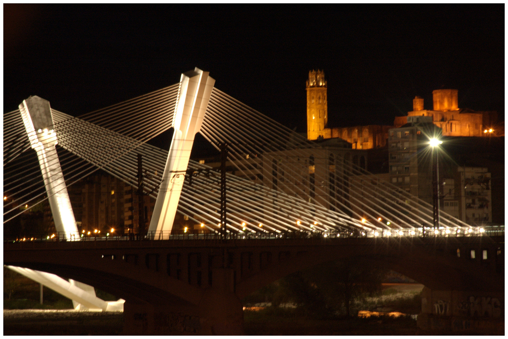 Puente y Castillo