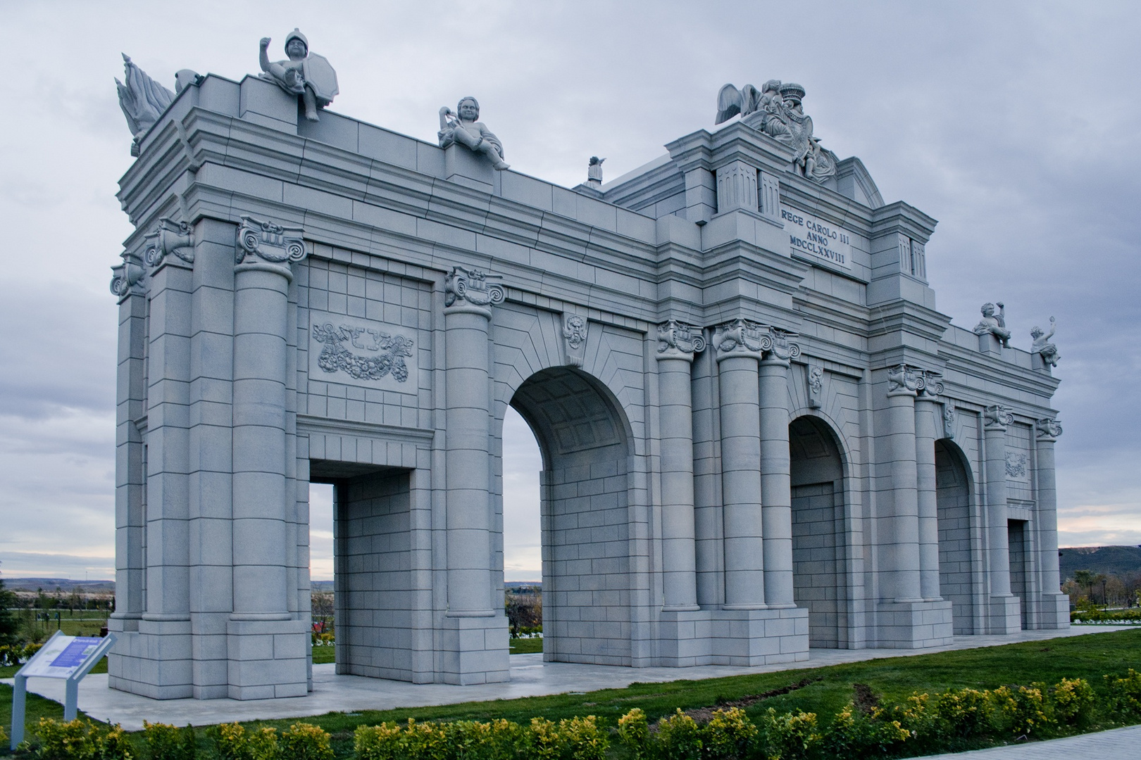 Puerta de Alcalá (Madrid)