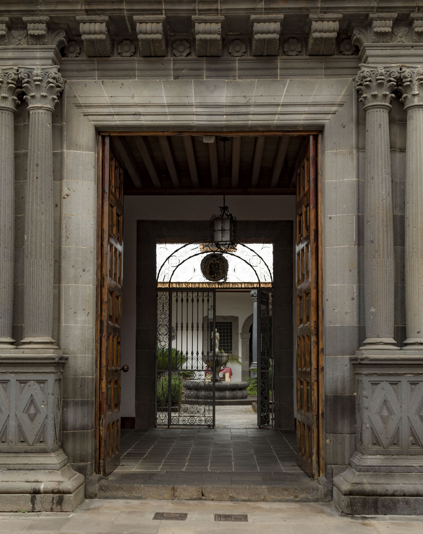 Puerta del Obispado