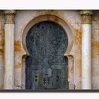 Puerta del palacete del laberinto de Horta.