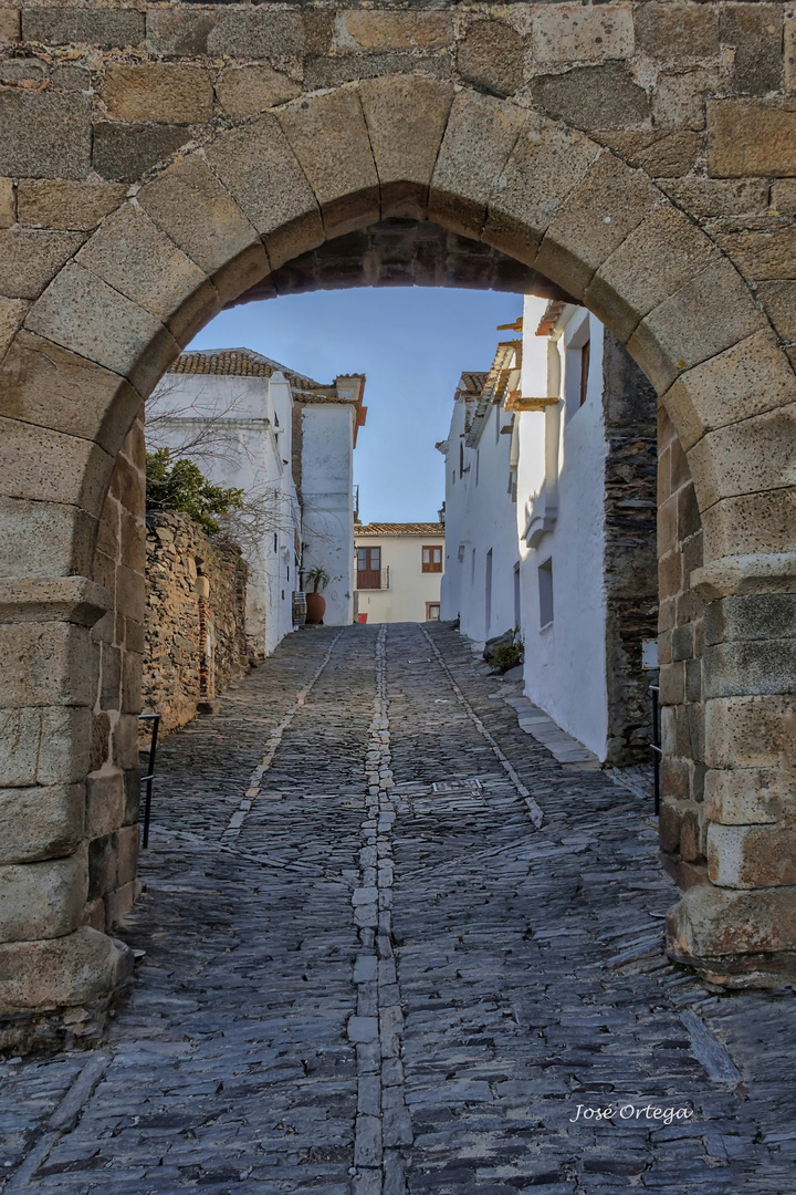 Puerta entrada Villa de Monsaraz